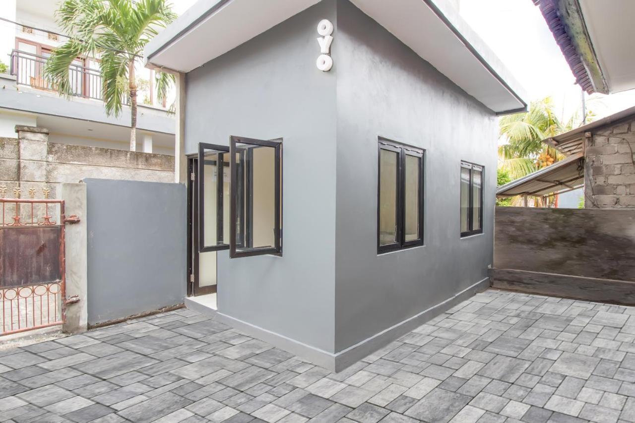 Отель Oyo 2984 Berlian House Ungasan Джимбаран Экстерьер фото